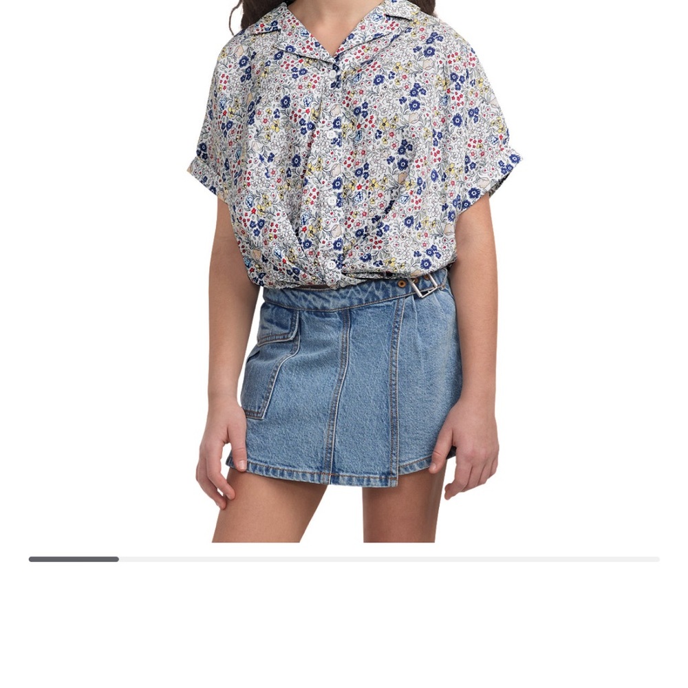 Levi's Bright White Floral Top